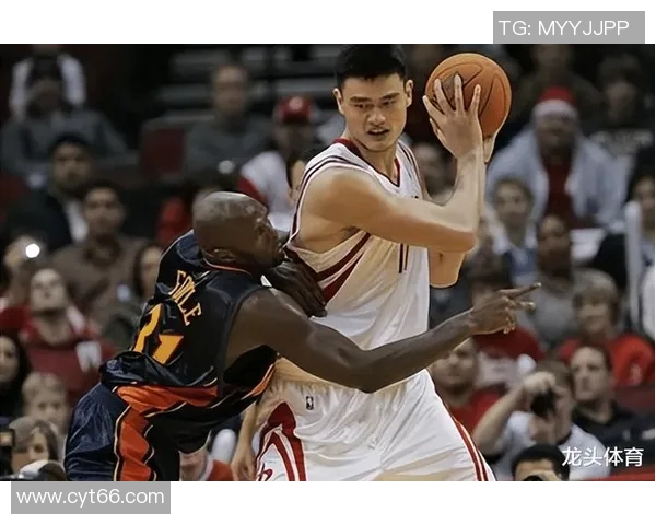 姚明在NBA赛场的辉煌瞬间与经典集锦回顾