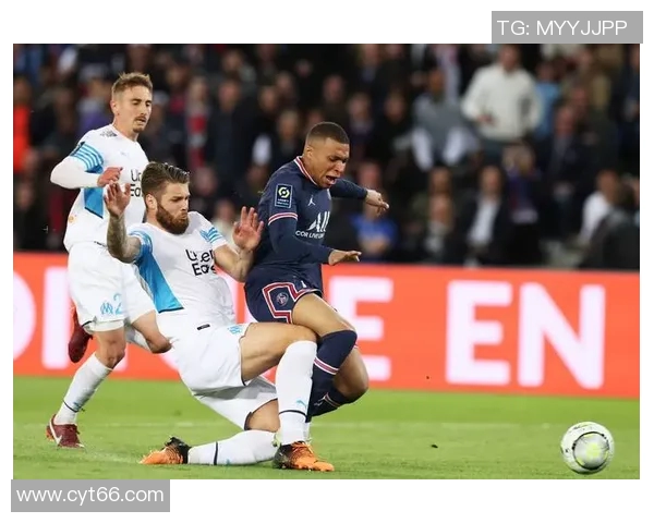 法甲巴黎圣日耳曼连续3年夺冠,内马尔率队称霸联赛!