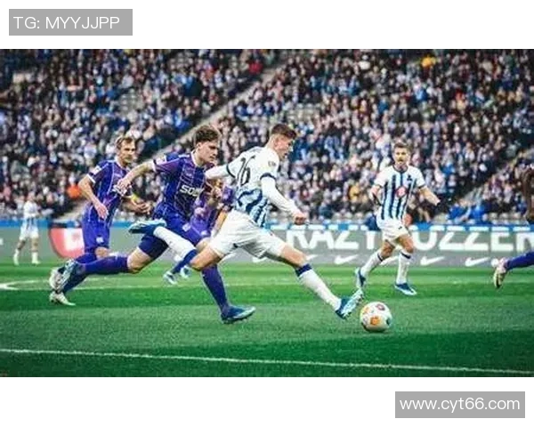 美因茨主场大胜沙尔克04，保级前景一线希望增加