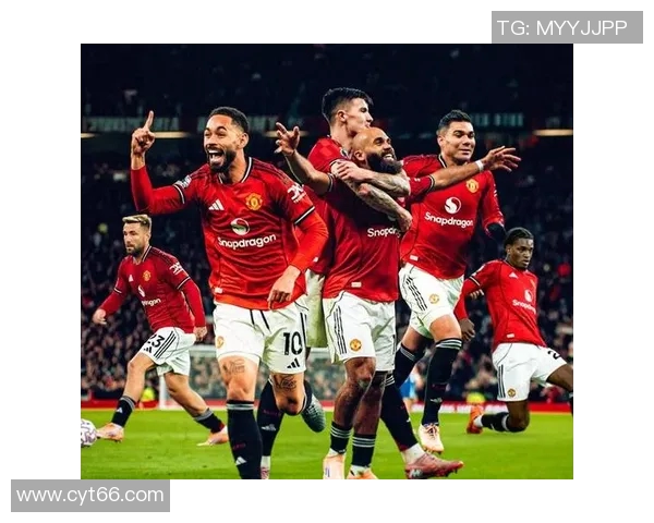 英超球队曼联签下意大利国脚,引爆转会市场舆论热潮